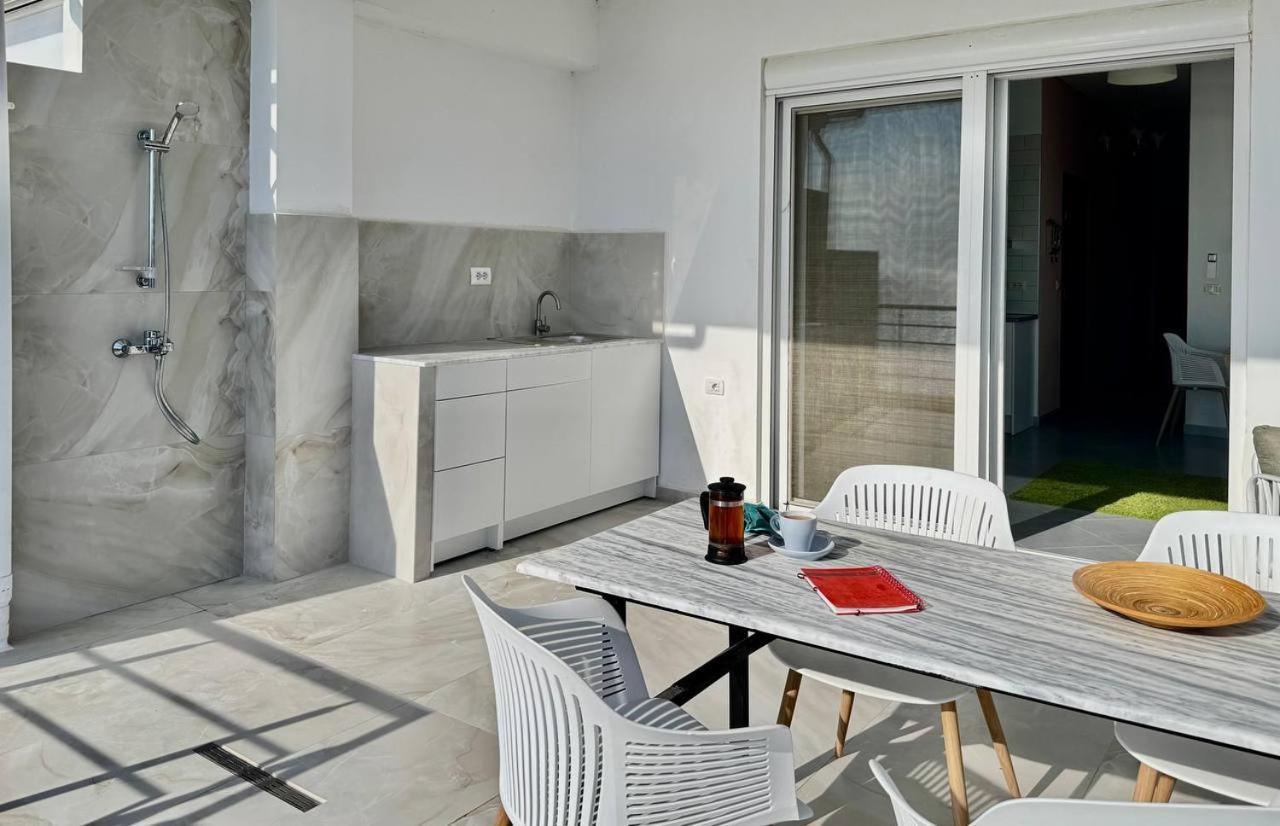 Viola Sea View Penthouse Apartment Sarande Exterior photo